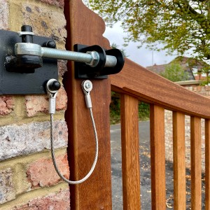 Fall Arrest Cable (Stainless Steel) - 400-800mm (With Sheath + SS Rod)